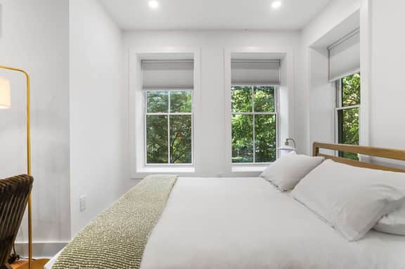 Sojourn Cozy Modern Studio on Capitol Hill