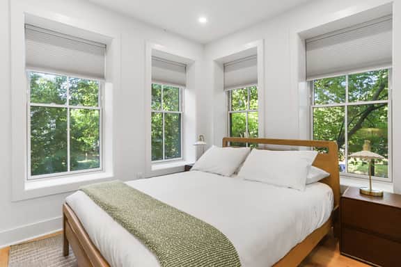 Sojourn Cozy Modern Studio on Capitol Hill