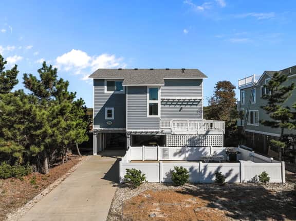 Sojourn Porpoise Delight Oceanfront Saltwater Pool