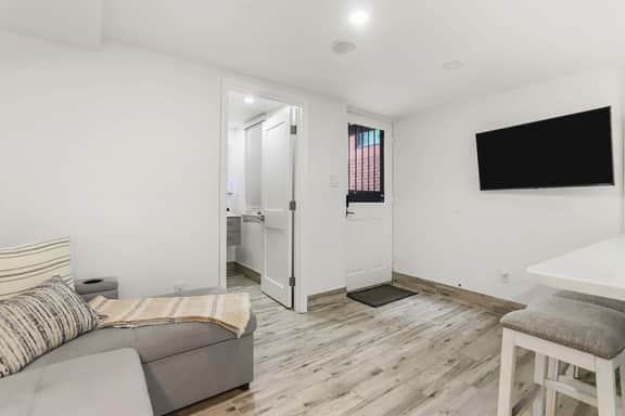 1019 30th St NW - A - Image 5