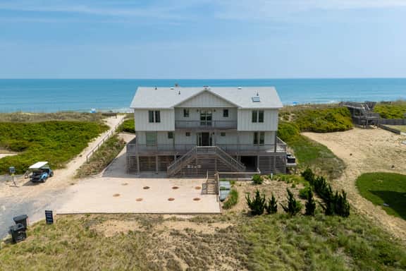 The Dune House - Iconic Oceanfront Gem in Duck - Image 4