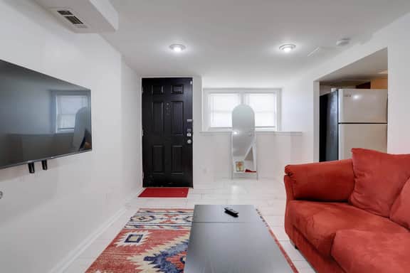 1352 Penn-#B - LT - Image 4