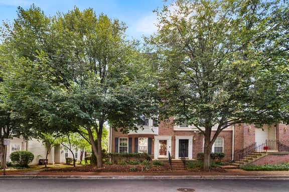 5070 Donovan Dr - LT - Image 3