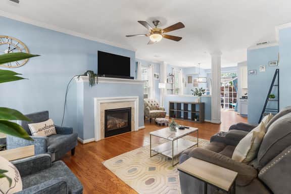 5070 Donovan Dr - LT - Image 2