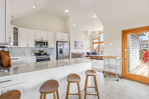 VR-1082 Lighthouse Dr - Image 4