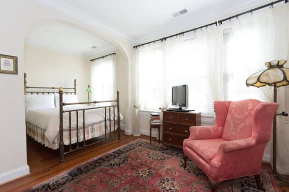 Lola Room #1604