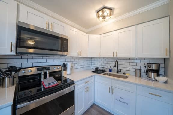 3510 Pleasant#5(1BR)