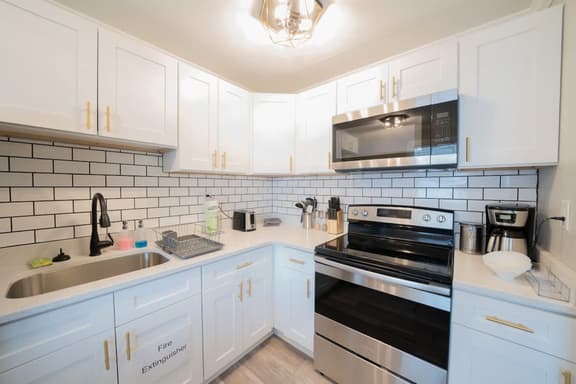 3516 Pleasant#6(1BR)