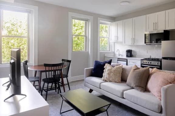 2800 #302 | 1BR