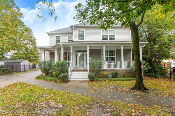 220 Broadway - LT