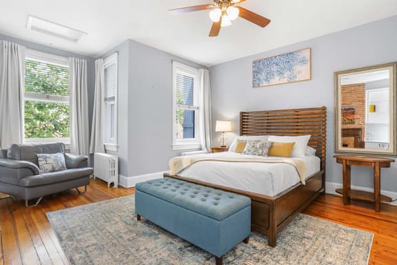 718 4th St SE-Upper