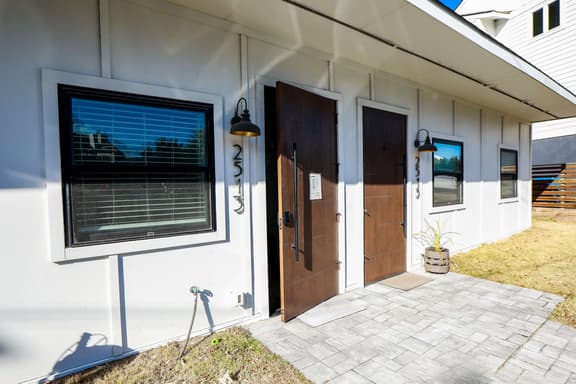 2513 Mortons