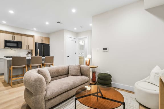 2735 ConnAveNW #1