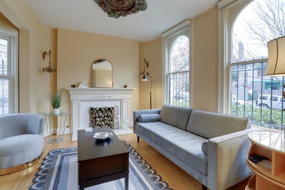 1732 21st NW-Up-LT