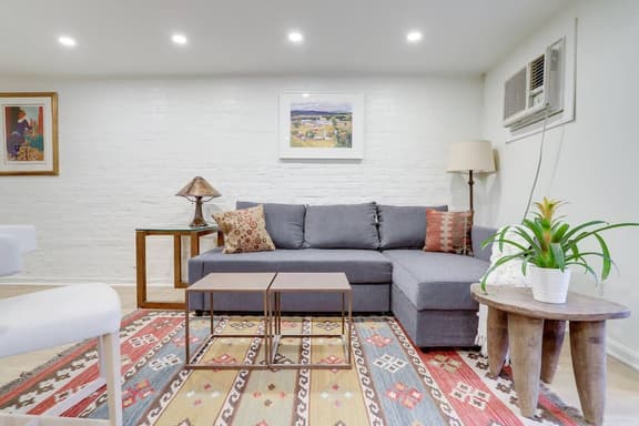 114 F ST SE-LT