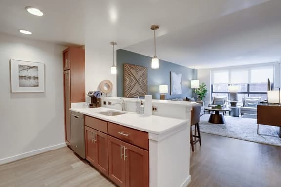 3444 Fairfax #435