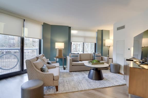 3444 Fairfax #435-LT
