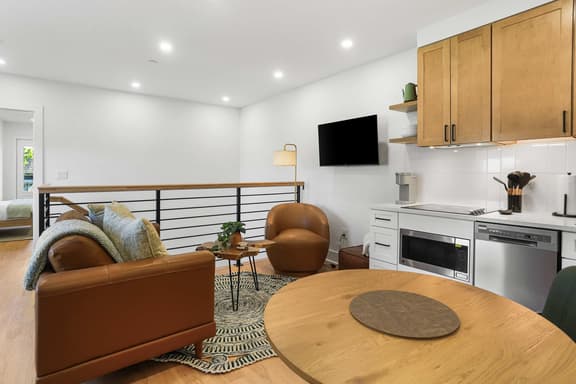 Sojourn 2BD Penthouse with Balcony on the Hill